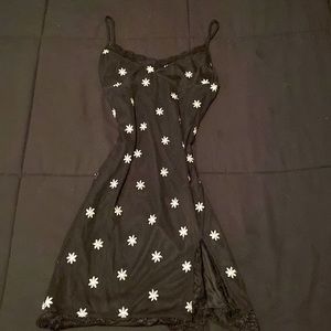 🌼 Motel Daisy Slip Dress 🌼
